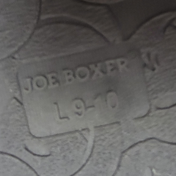 NWT! Slippers - Picture 6 of 8